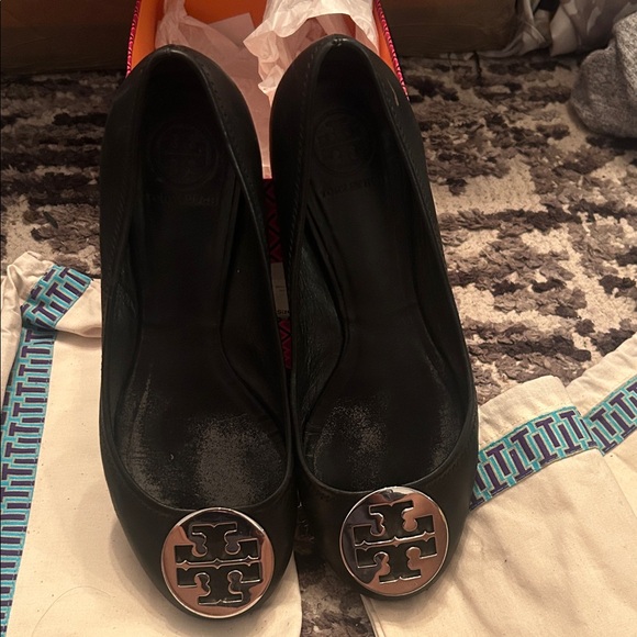 Tory Burch Black Flats with Silver Emblem - Picture 5 of 10